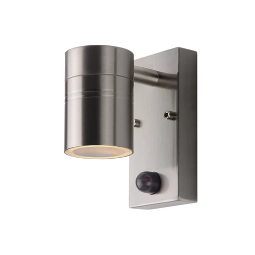 Lucide ARNE-LED IR - Spot mural / Applique mural Intérieur/Extérieur - Ø 6,3 cm - LED - GU10 - 1x5W 2700K - IP44- Détecteur De Mouvement & Jour/Nuit - Chrome Dépoli - allumé 2