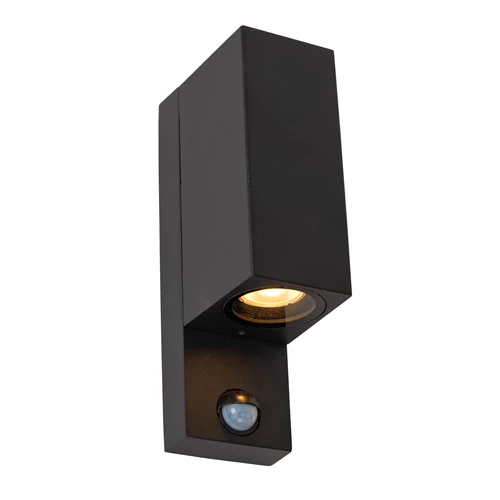Lucide ZARO IR - Wandspot / Wandlamp Binnen/Buiten - 2xGU10 - IP65 - Beweging & dag/nacht sensor (uitschakelbaar) - Zwart - aangezet