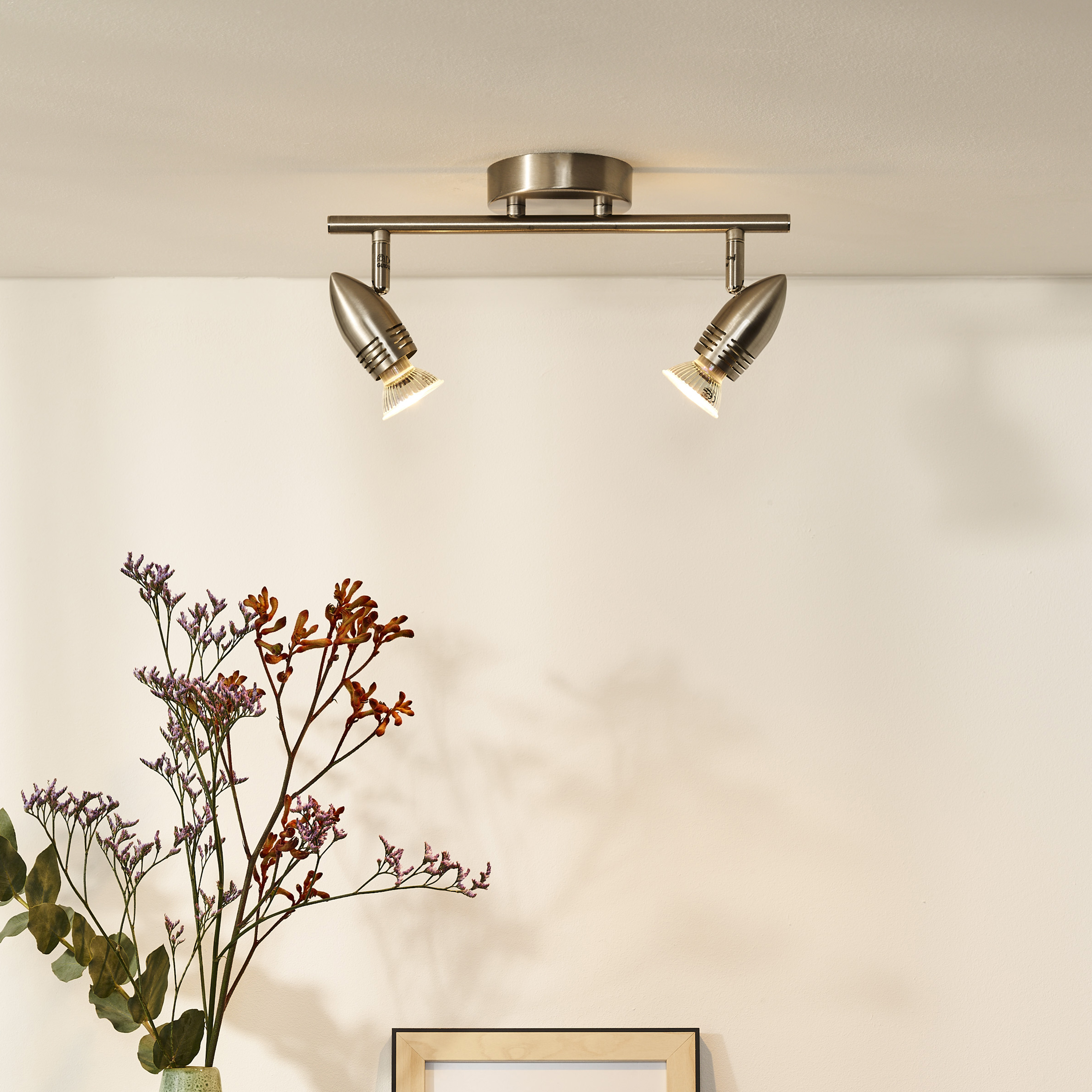 Lucide CARO-LED Deckenstrahler – 2x5W GU10, 2700K Warmweiß, Chrom Matt, Dreh- & Kippbar