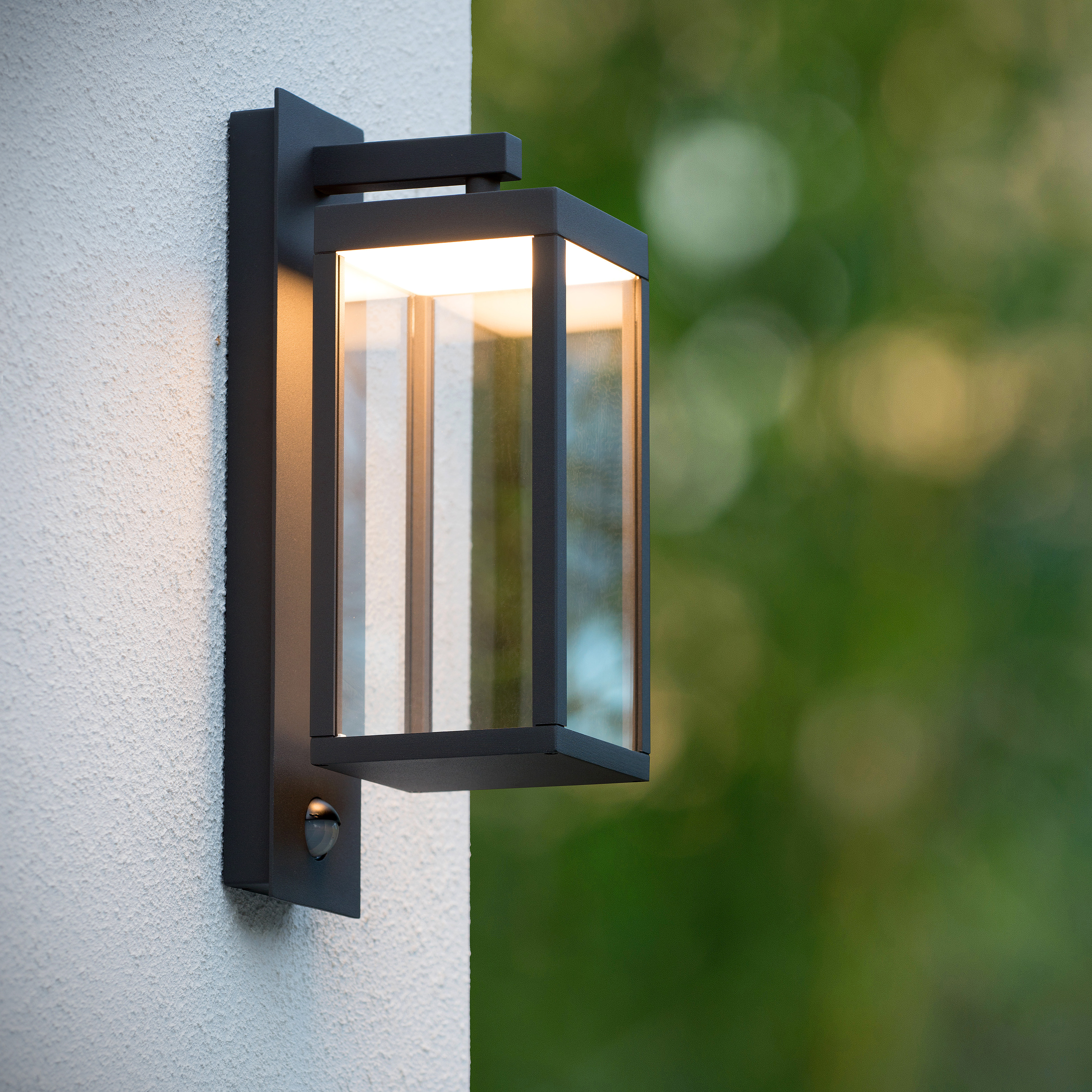 LUCIDE MANAL LED Gartenstrahler – 13W, 3000K Warmweiß, IP65, Anthrazit, Kippbar