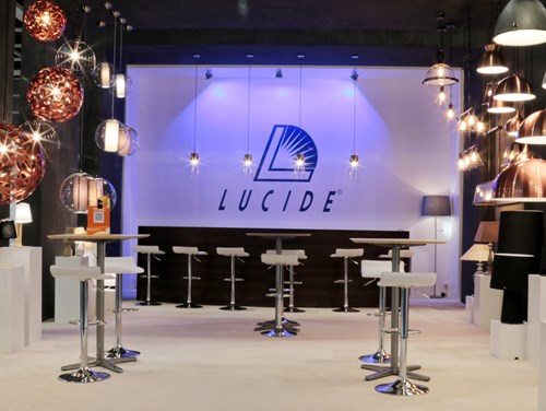 2014 - Lucide sorprende a los visitantes de @ Hong Kong Lighting Fair